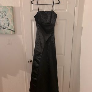 ***Brand New*** Debut Beautiful Black Dress